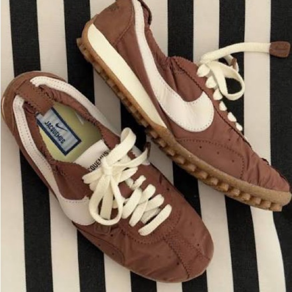 Jacquemus x Nike Moon Shoe Soft pearl and Fauna brown NWT